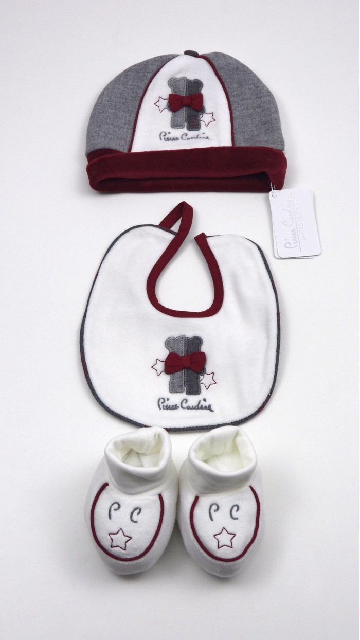 Set Neonato Nascita Cuffia Bavaglino Calze Pierre Cardin PCSSCB047